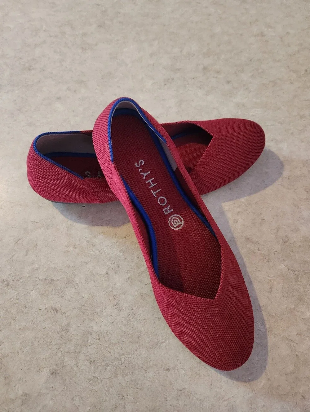Rothy's Women's Red Knit V‑Cut Round Toe Flats